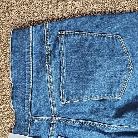 NWT! Croft & Barrow Jeans - Picture 9 of 16